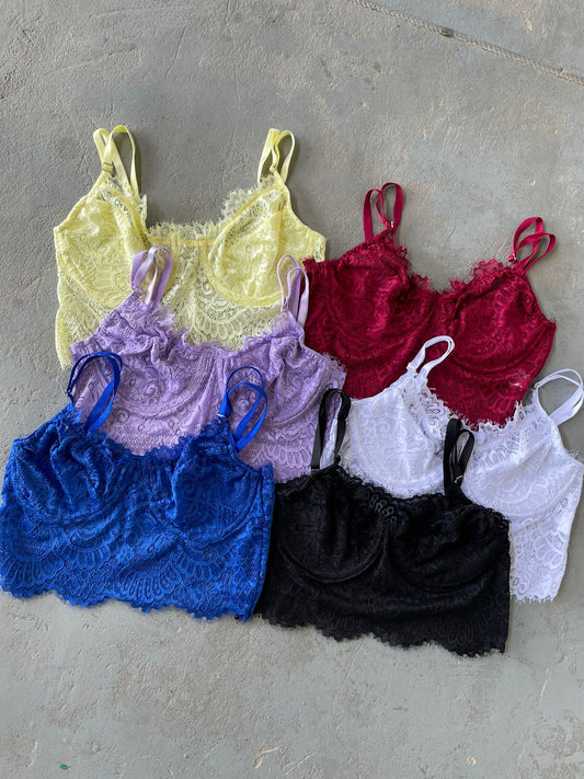 CROP TOP DE ENCAJE