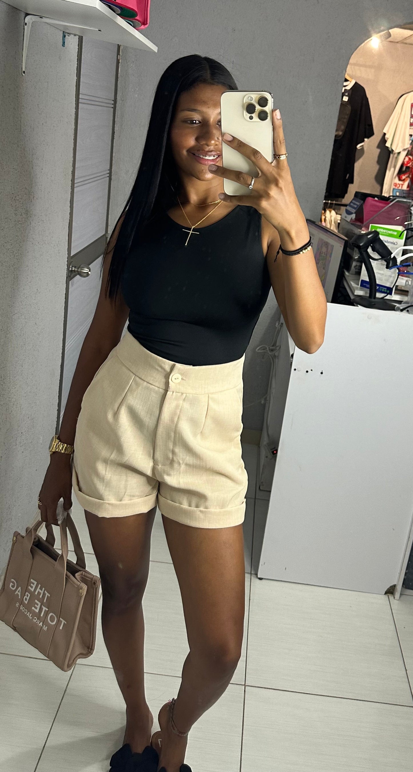 SHORT GRATIA LINO